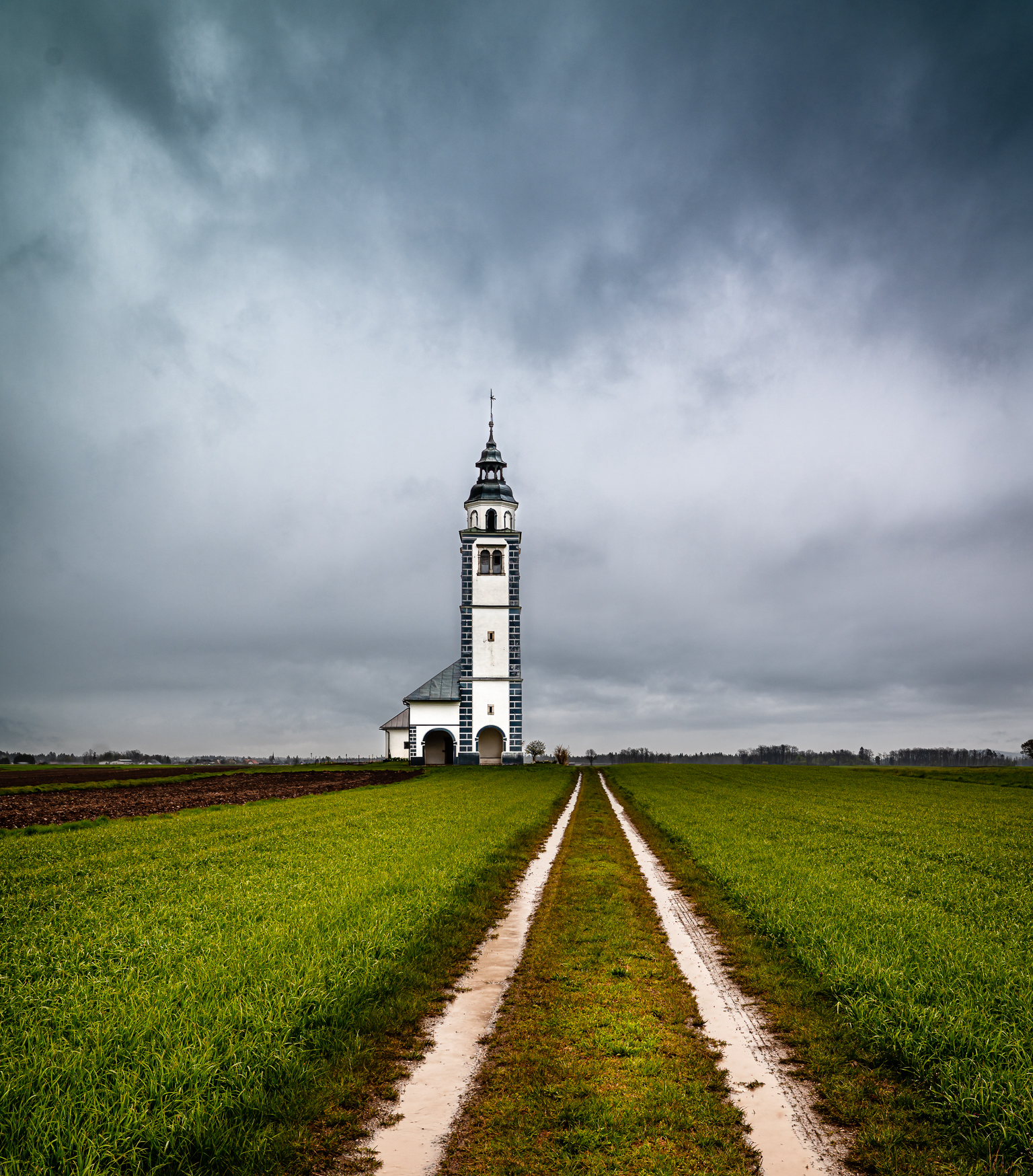 Lower Bitnje, Church of St. Nicholas